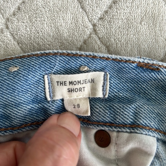 Madewell Momjean shorts. Size 28 - Picture 8 of 12